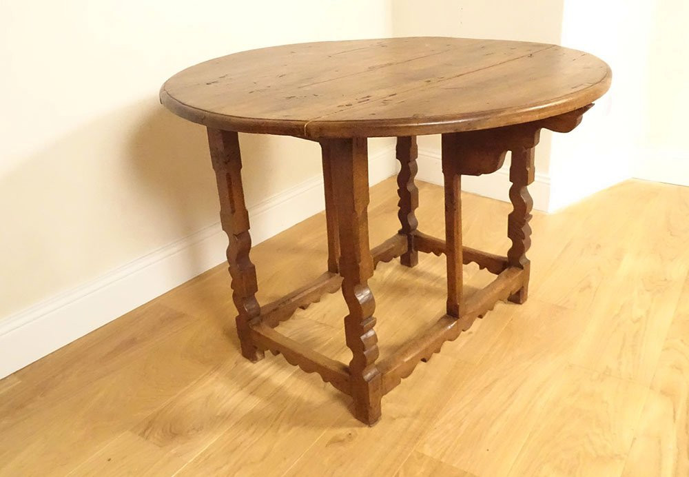 Table rustique espagnole pliable abattants noyer sculpté Haute Epoque XVIIè-photo-3