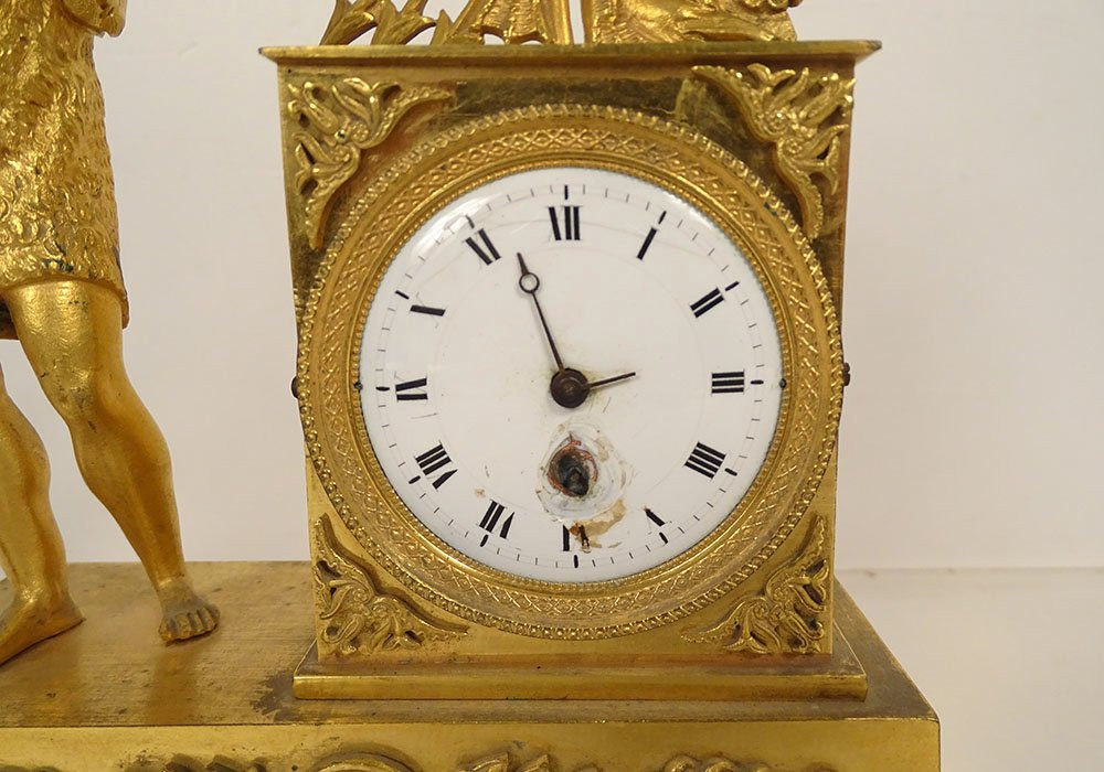Empire Style Desk Clock Depicting Hercules, The Nemean Lion, In Gilt Bronze, 19th Century-photo-4