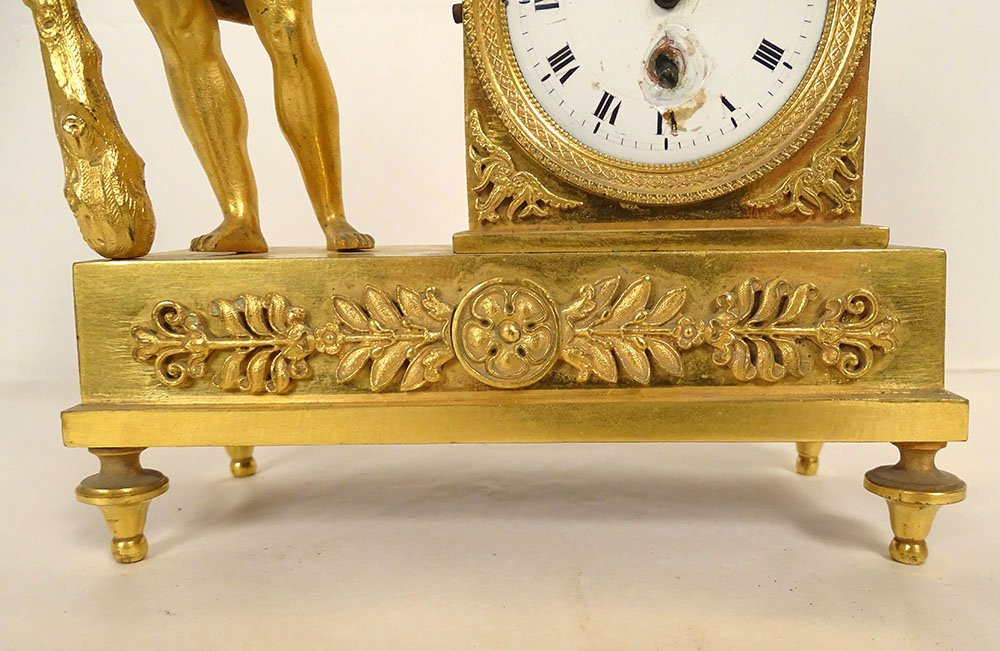 Empire Style Desk Clock Depicting Hercules, The Nemean Lion, In Gilt Bronze, 19th Century-photo-1