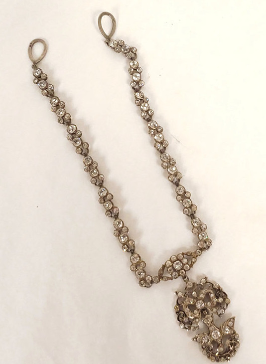 Saint-esprit Pendant Necklace, Norman Sterling Silver, With Rhinestone And Dove Design, 19th Century