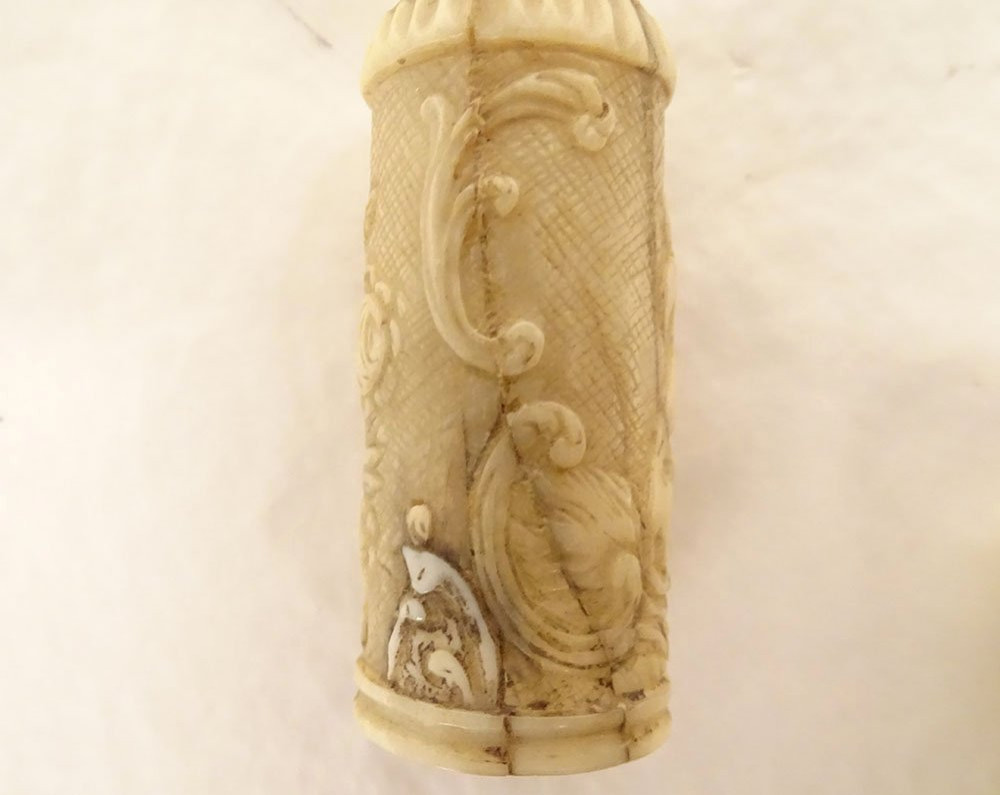 Etui message billet doux os sculpté Dieppe chien fleurs fruits drapeaux XIXè-photo-5