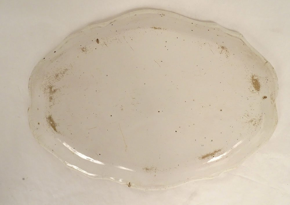 Oval Earthenware Dish From Moustiers With A Figure, Flowers, And Foliage, 18th Century-photo-4