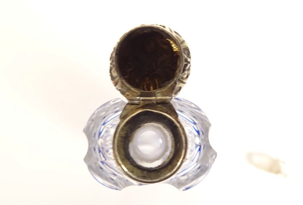 Flacon à sels cristal taillé Overlay bleu argent massif métal XIXème siècle-photo-5