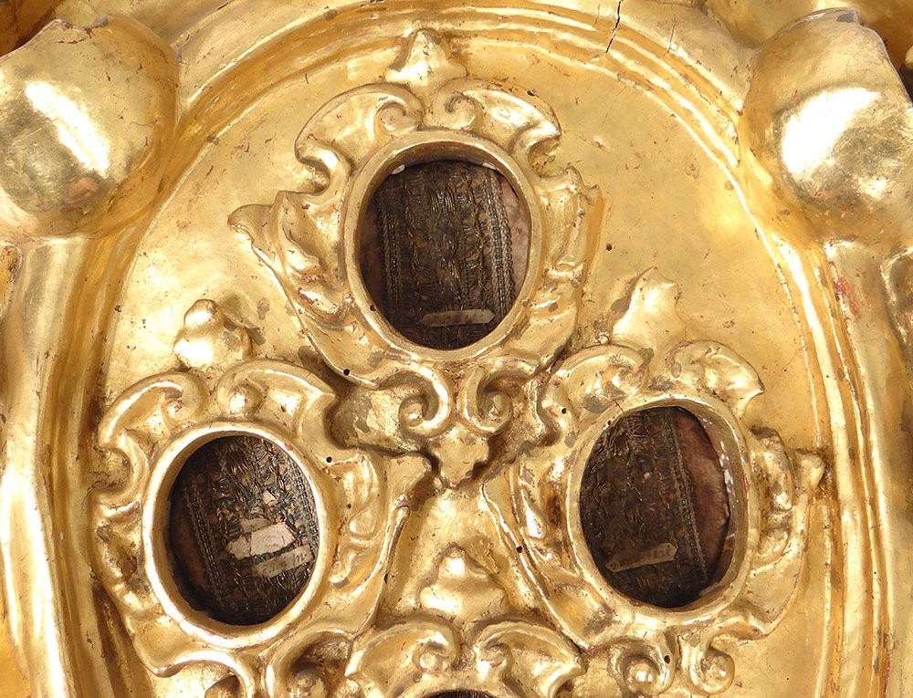 Cadre reliquaire bois sculpté doré tête angelot XVIIIème siècle-photo-1