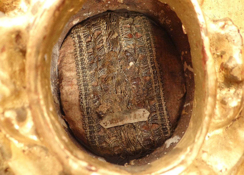 Cadre reliquaire bois sculpté doré tête angelot XVIIIème siècle-photo-4