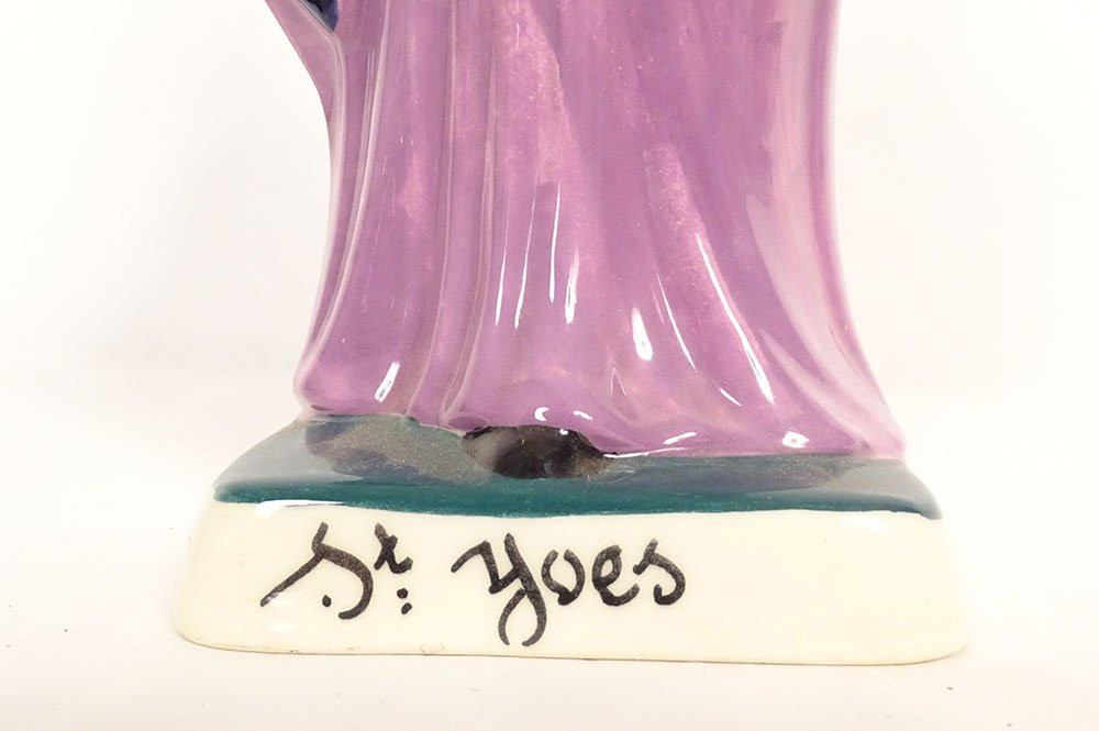 Statuette faïence HB Quimper Saint-Yves patron avocat bourse XXème siècle-photo-4