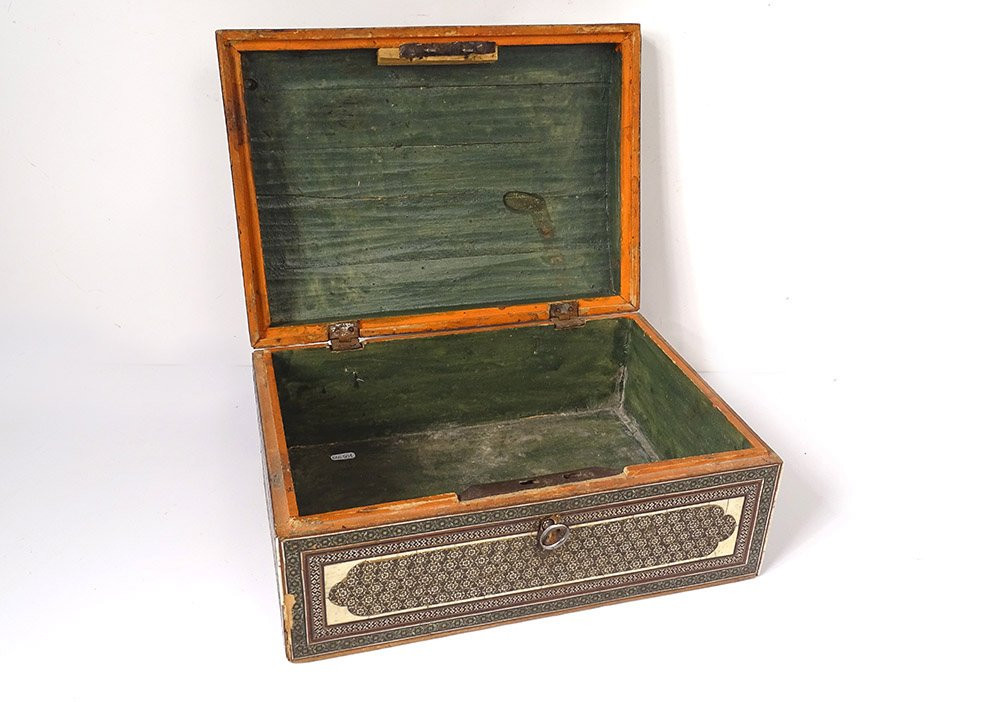 Coffret perse marqueterie Khatam Kari étoiles bois Moyen-Orient XVIIIème-photo-3