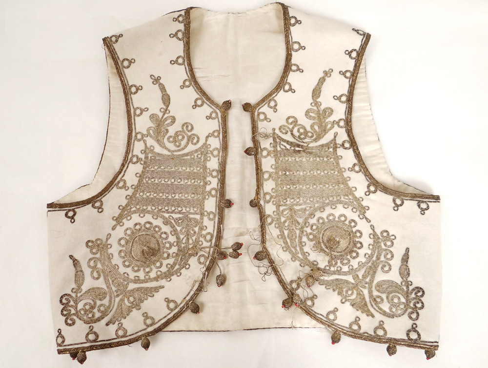 Gilet farmla ottomane broderie fils d'argent Turquie début XXème siècle