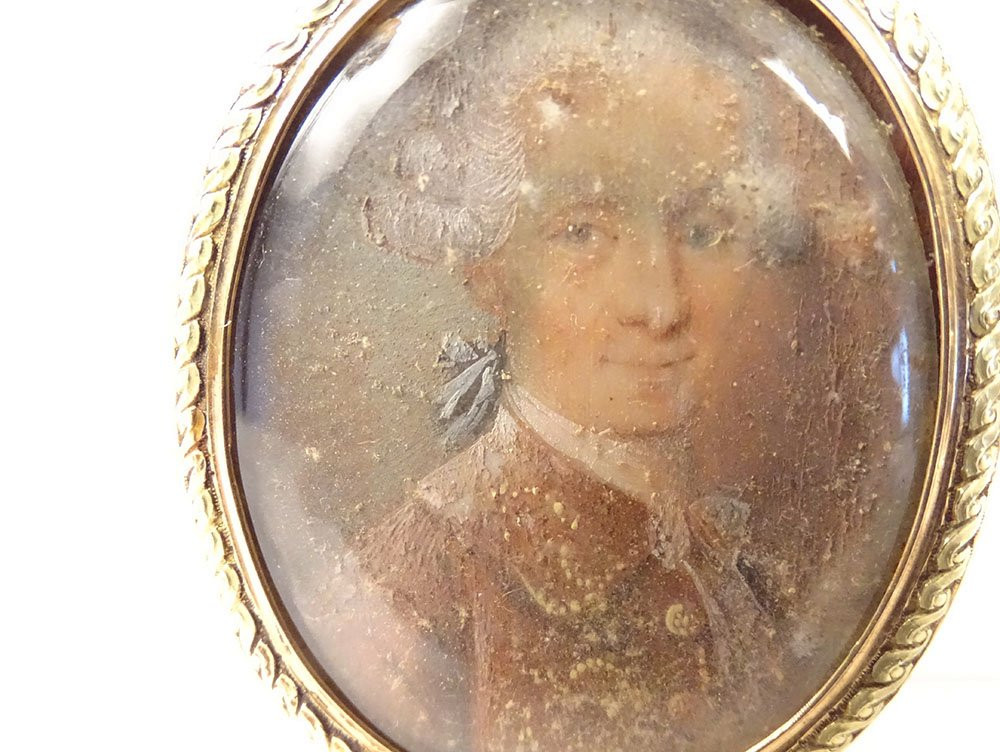 18k Solid Gold Medallion Brooch Painted Miniature Portrait Of 18th Century Aristocrat-photo-3