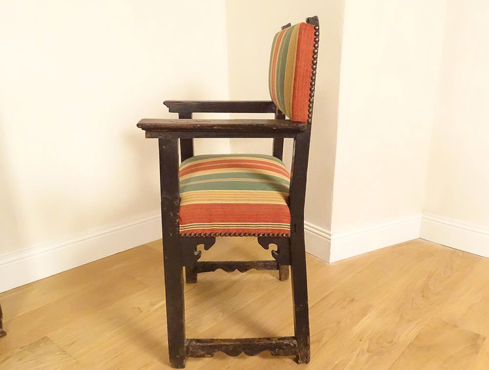 Paire fauteuils espagnols chaises à bras chêne sculpté Haute Epoque XVIIème-photo-4