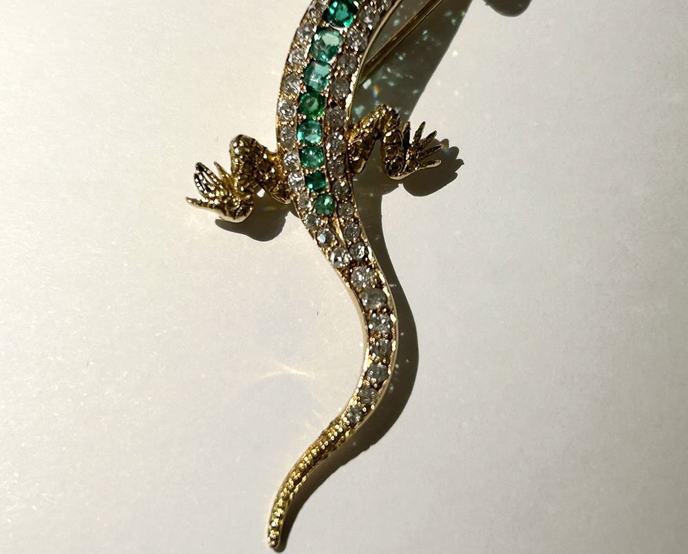 Broche victorienne lézard salamandre or 14K diamants émeraudes rubis XIXè-photo-2