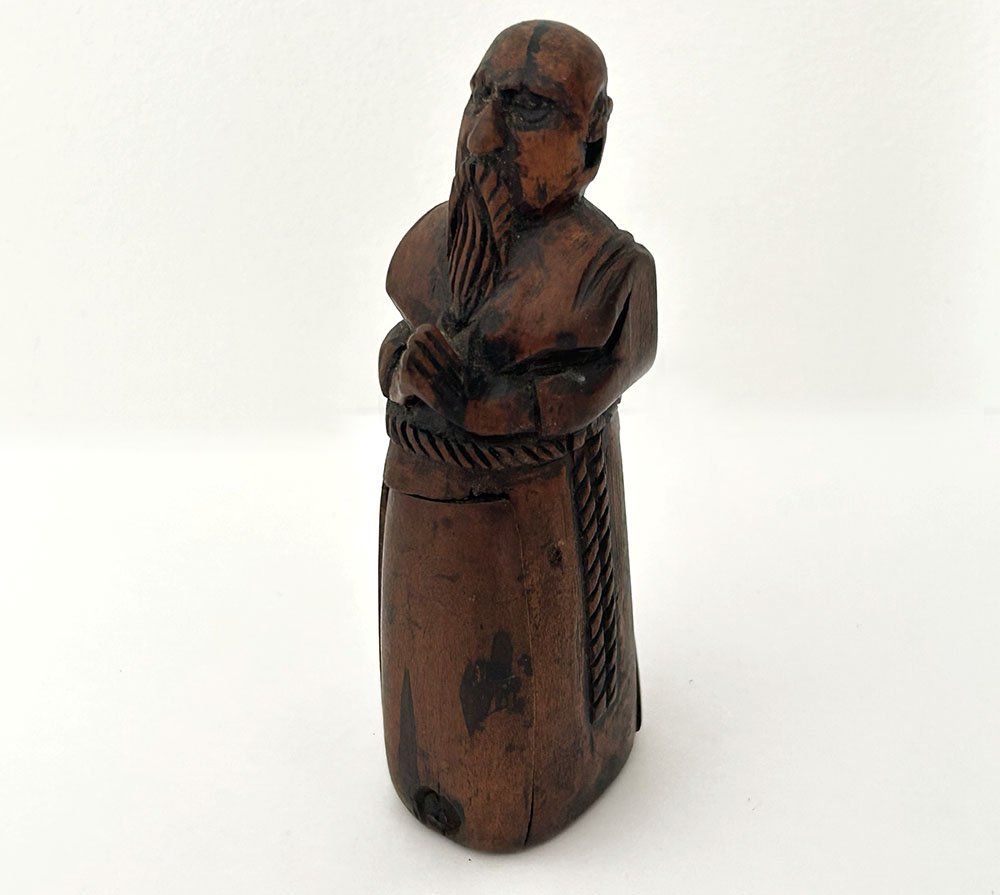 Erotic, Risqué Snuff Box, Carved Wood, Depicting A Praying Monk; 19th-century Folk Art-photo-2