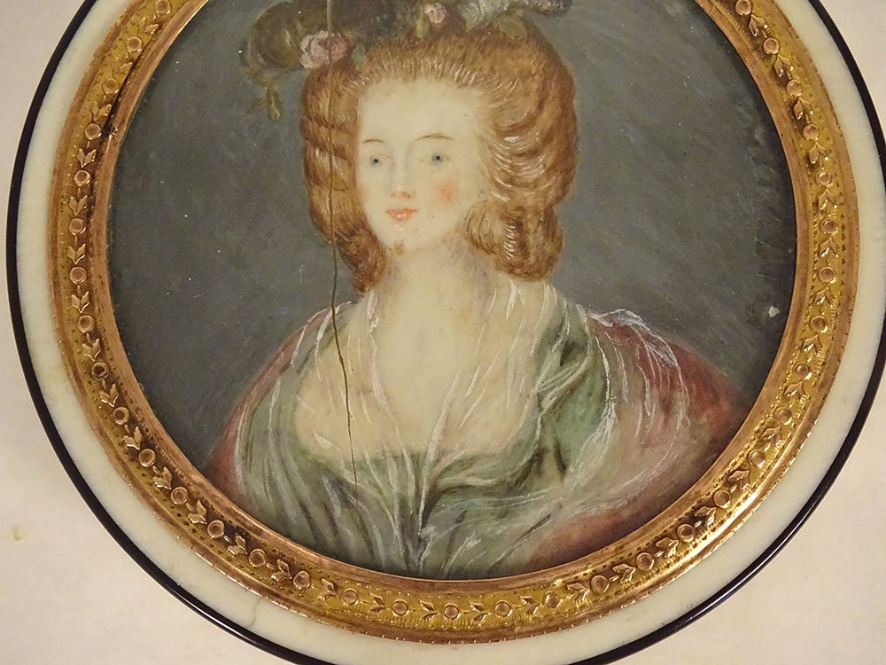 Miniature Ivory Tortoiseshell Round Box Painted With A Portrait Of Marie Antoinette, 18th Century-photo-4