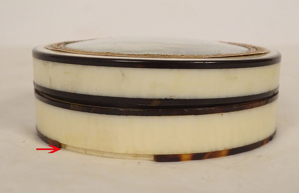 Miniature Ivory Tortoiseshell Round Box Painted With A Portrait Of Marie Antoinette, 18th Century-photo-7