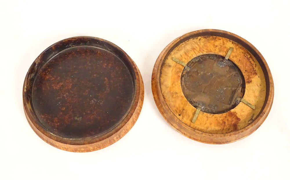 Round Elm Burl Box With Bronze Medal Depicting Emperor Napoleon I, By Gayrard, 19th Century-photo-5