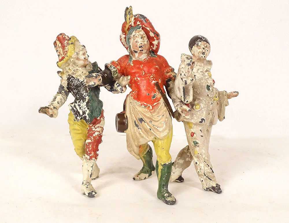 Small Group Sculpture Of Carnival Characters (pierrot), Polychrome Lead, 19th Century