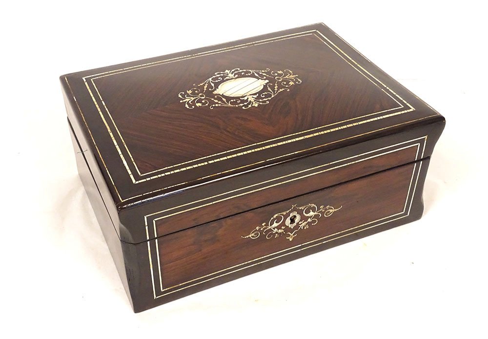 Coffret à bijoux palissandre marqueterie fleurs Napoléon III XIXème siècle