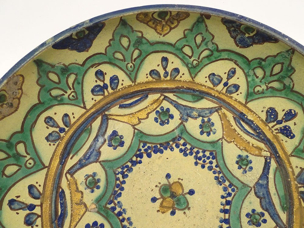 Large Round Polychrome Earthenware Dish With Rosette And Floral Motifs, Morocco, Maghreb, Fez, Late 19th Century-photo-2