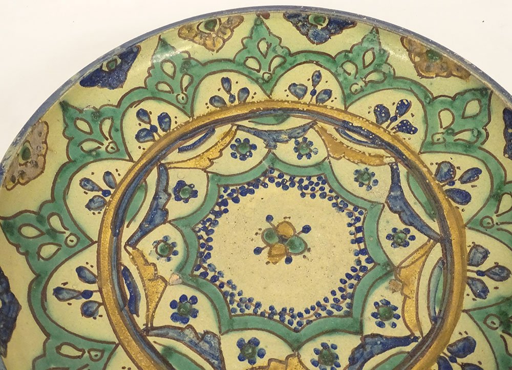 Large Round Polychrome Earthenware Dish With Rosette And Floral Motifs, Morocco, Maghreb, Fez, Late 19th Century-photo-2