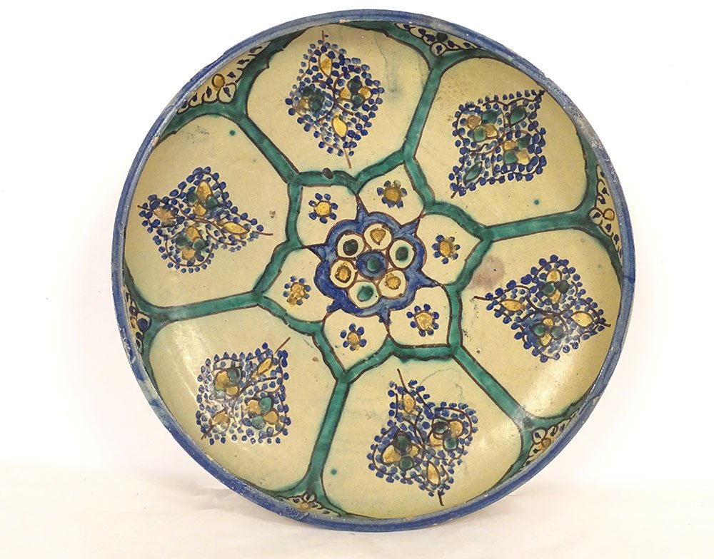 Large Round Polychrome Earthenware Dish With Rosette And Floral Motifs, Morocco, Maghreb, Fez, Late 19th Century