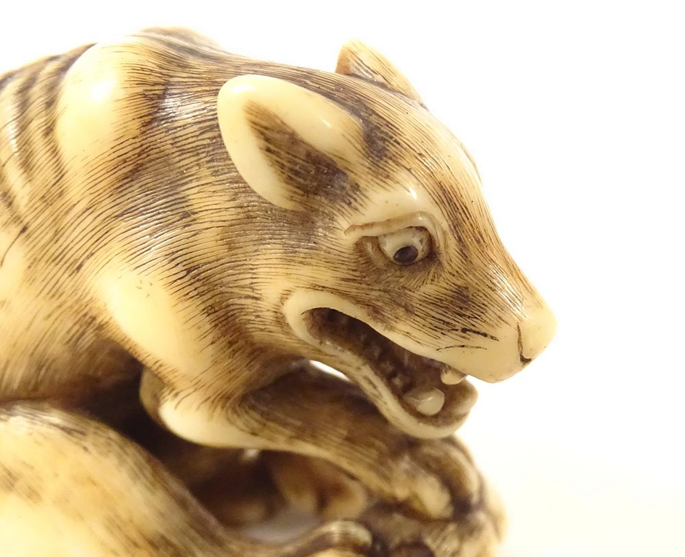 Carved Ivory Netsuke Signed "okakoto," Depicting A Hungry Wolf, Japan, Kyoto, Edo Period, Late 18th Century-photo-4