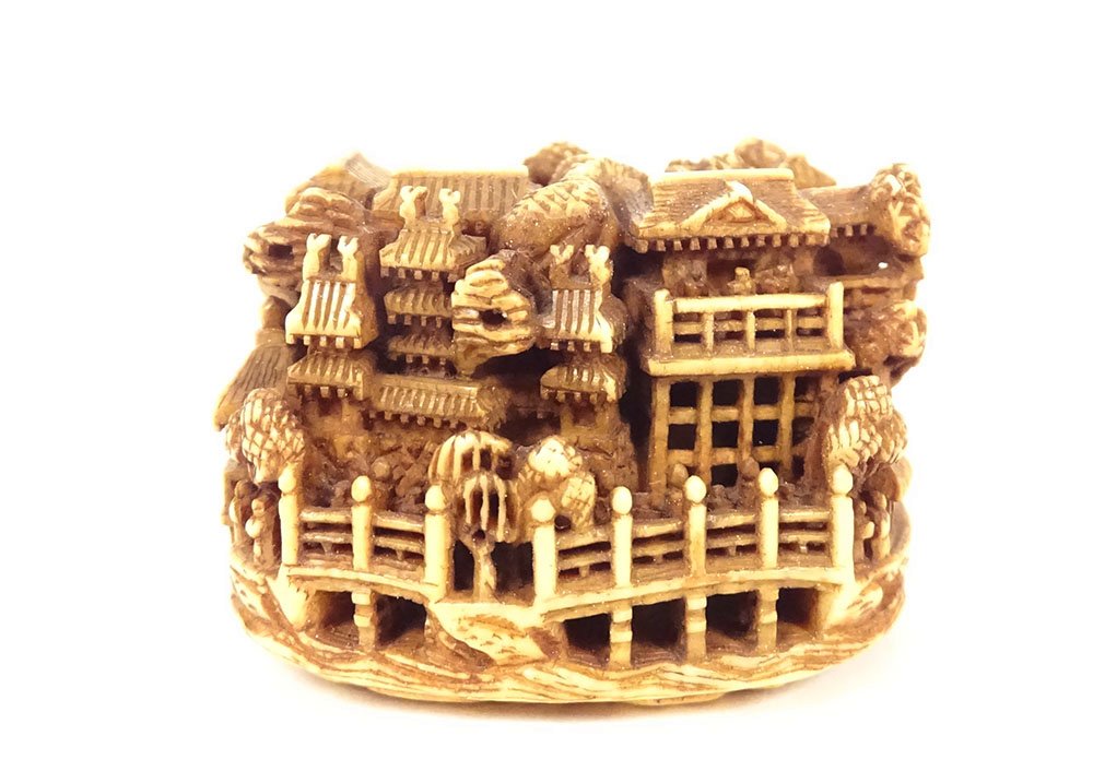 Carved Ivory Netsuke Signed By Kagetoshi, Depicting A Miniature Temple, Edo, Japan, 19th Century-photo-3