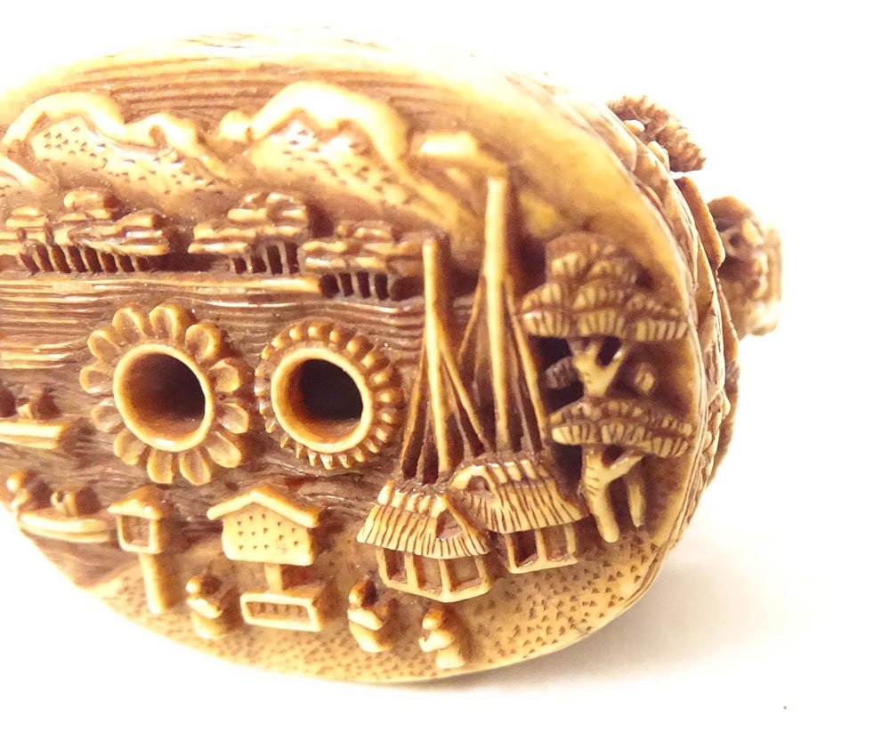 Carved Ivory Netsuke Signed By Kagetoshi, Depicting A Miniature Temple, Edo, Japan, 19th Century-photo-3