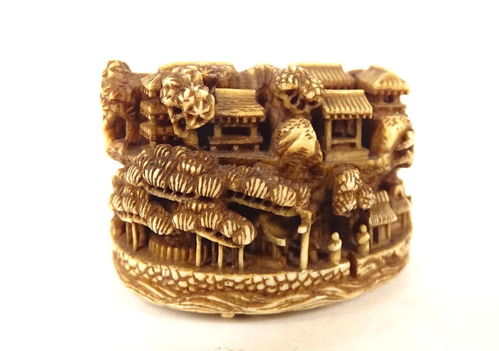Carved Ivory Netsuke Signed By Kagetoshi, Depicting A Miniature Temple, Edo, Japan, 19th Century
