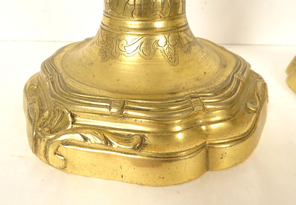 Pair Of Louis XV-style Gilded Bronze Candlesticks With Seashell And Foliage Motifs, 18th Century-photo-3