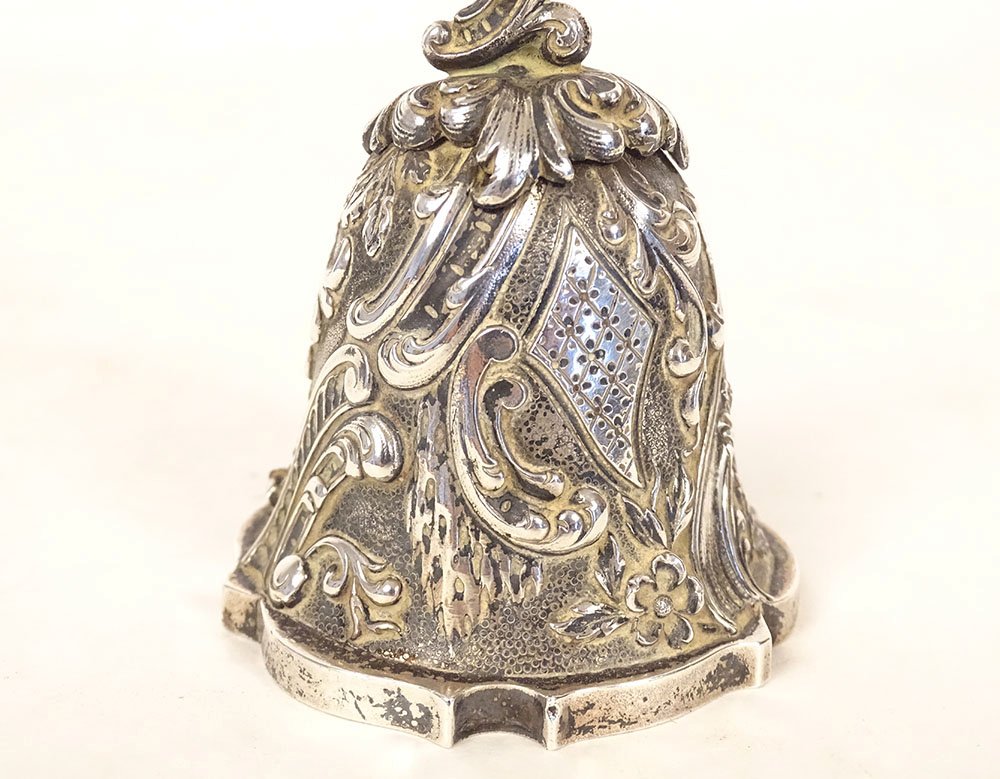 Solid Silver Table Bell, Minerva Design With Flowers And Foliage, 155.49 G, 19th Century-photo-3