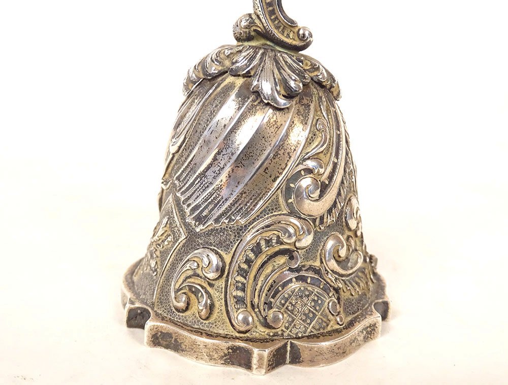 Solid Silver Table Bell, Minerva Design With Flowers And Foliage, 155.49 G, 19th Century-photo-1