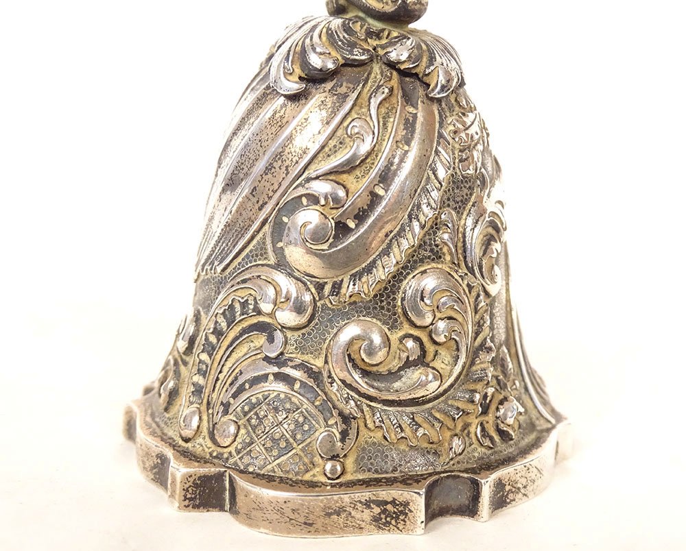Solid Silver Table Bell, Minerva Design With Flowers And Foliage, 155.49 G, 19th Century-photo-3
