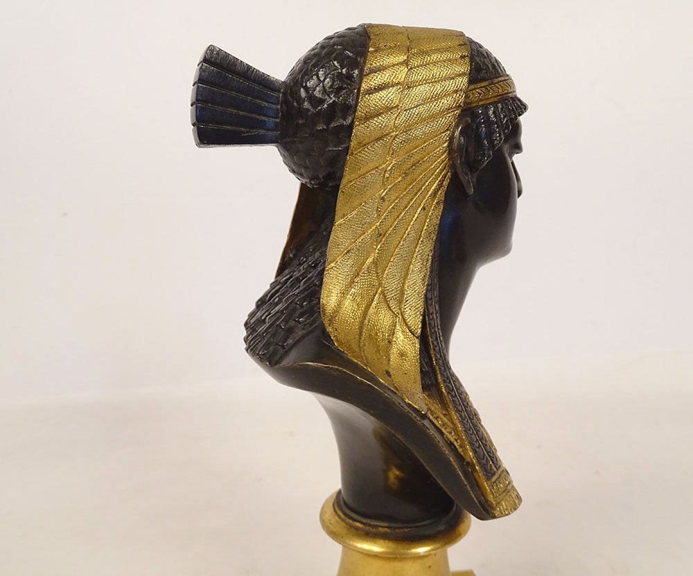 Neo-egyptian Bronze Sculpture Of A Bust Of Queen Cleopatra Nitocris, 19th Century-photo-1