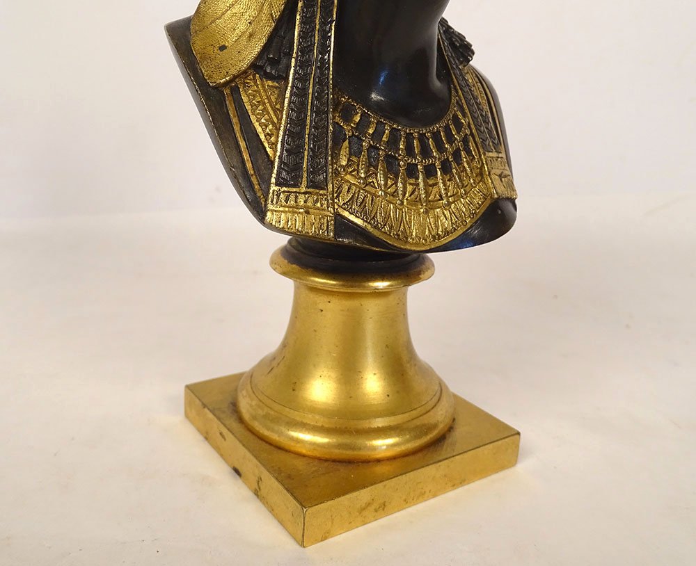 Neo-egyptian Bronze Sculpture Of A Bust Of Queen Cleopatra Nitocris, 19th Century-photo-3