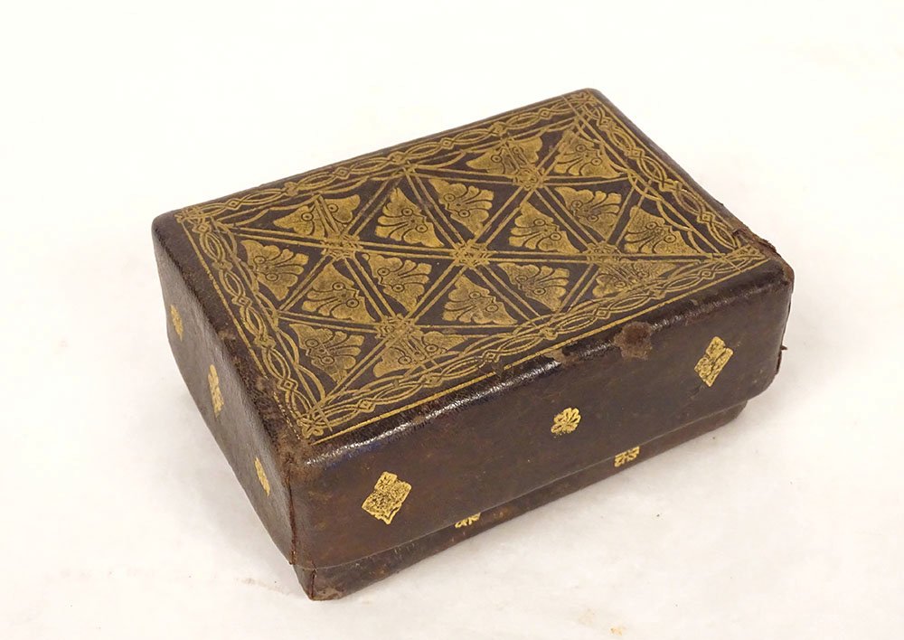 Small Leather Card Case With Gold Foil Stamping And An 18th-century Floral Motif