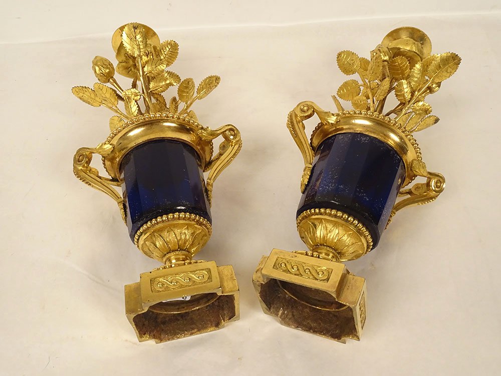 Paire bougeoirs Louis XVI vases cristal bleu bronze doré fleurs roses 18è-photo-6