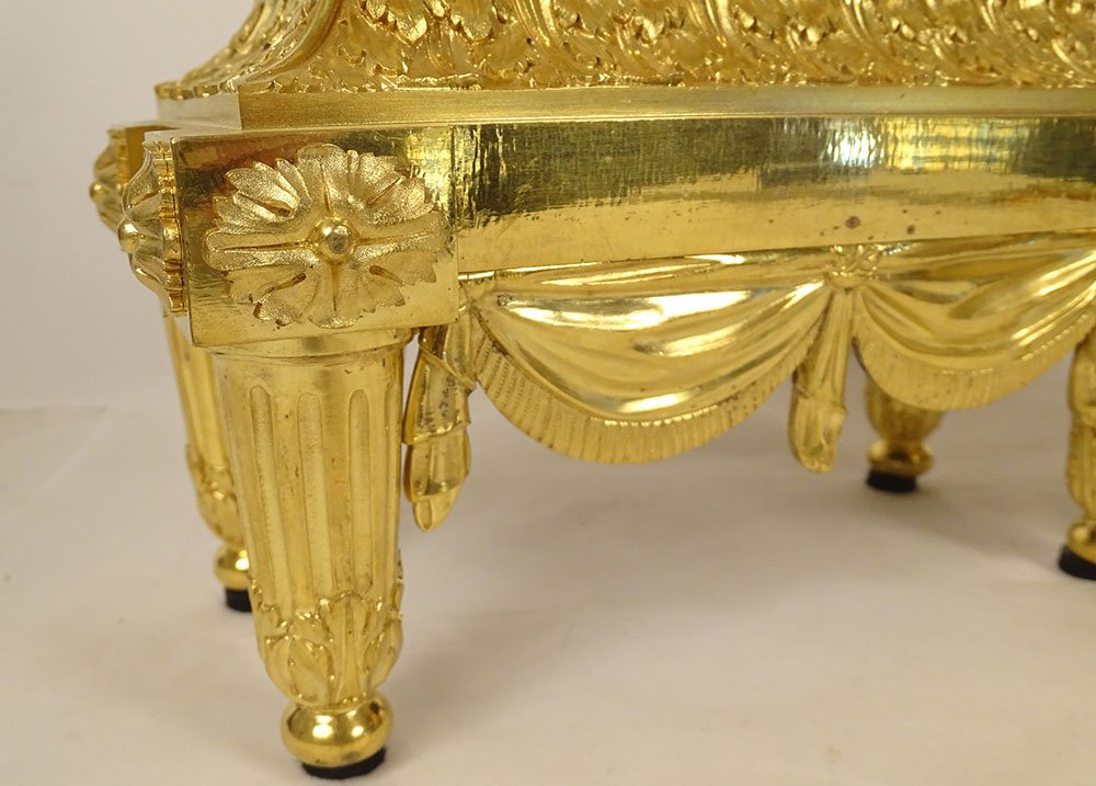 Pair Of Gilded Bronze Louis XVI Andirons With Ram Figures, Acanthus Leaves, And Drapery, 18th Century-photo-2