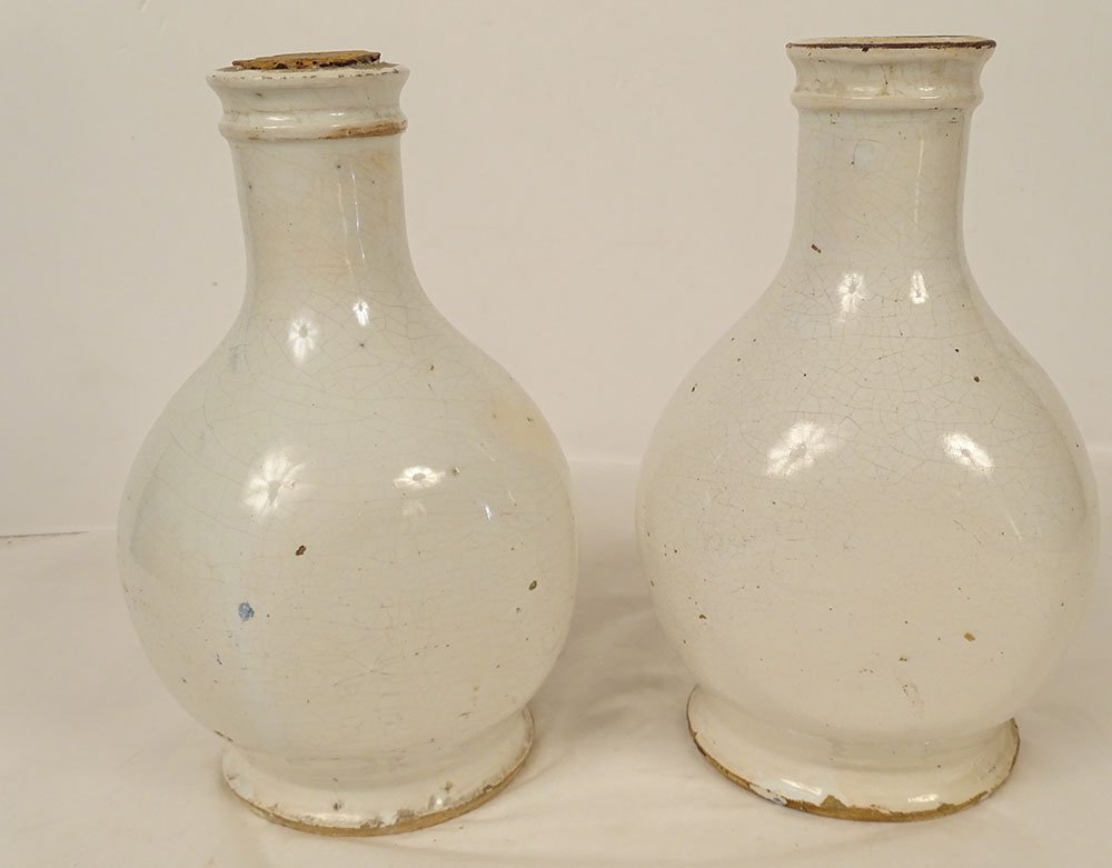 Pair Of Nevers Earthenware Pharmacy Jars In A Monochrome Palette Featuring Lemon Balm And Betony, 18th Century-photo-5