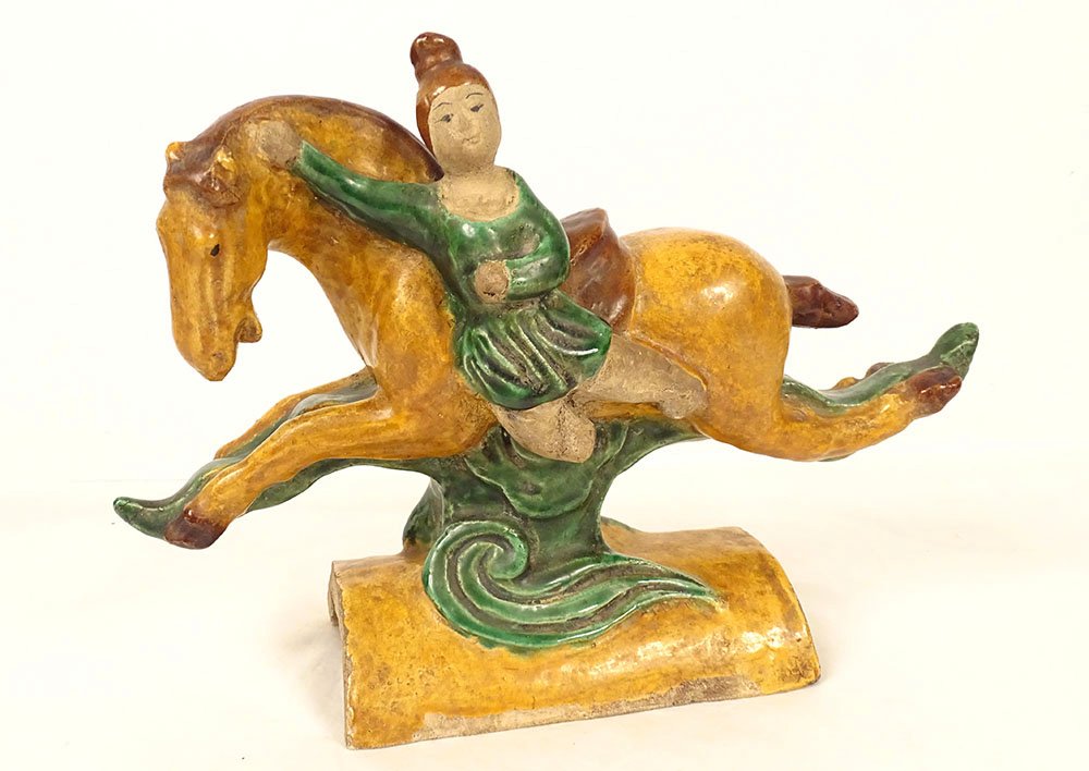 Tuile faitière équestre terre vernissée Sancai cavalier Chine dynastie Ming