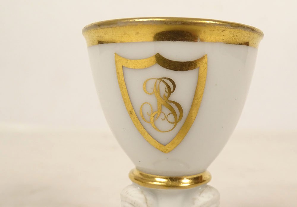 Empire-style Porcelain Egg Cup, Paris, With Gilded Caryatid And Sphinx Busts, 19th Century-photo-3