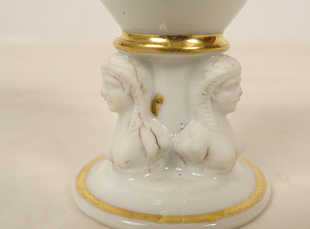 Empire-style Porcelain Egg Cup, Paris, With Gilded Caryatid And Sphinx Busts, 19th Century-photo-4