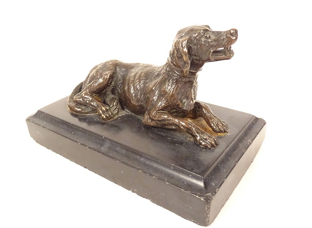 Presse-papier sculpture bronze chien chasse couché marbre noir XIXè siècle-photo-3