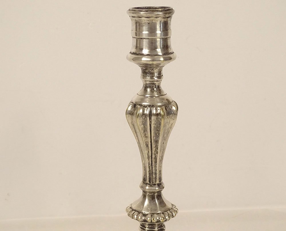 Pair Of Regency-style Candlesticks In Silver-plated Metal, Crafted By A Silversmith In The Early 20th Century-photo-4