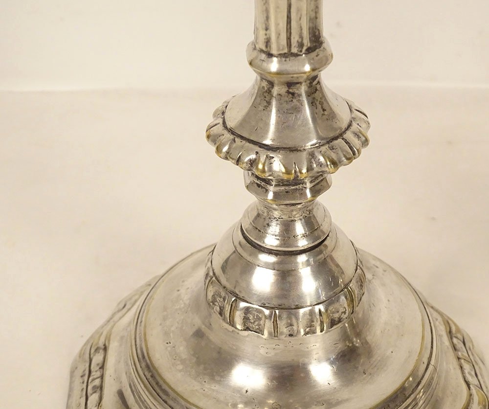 Pair Of Regency-style Candlesticks In Silver-plated Metal, Crafted By A Silversmith In The Early 20th Century-photo-2