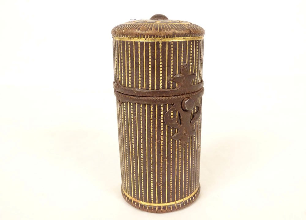 Boîte étui voyage cylindrique nécessaire parfum cuir doré fer XVIIIè siècle-photo-2