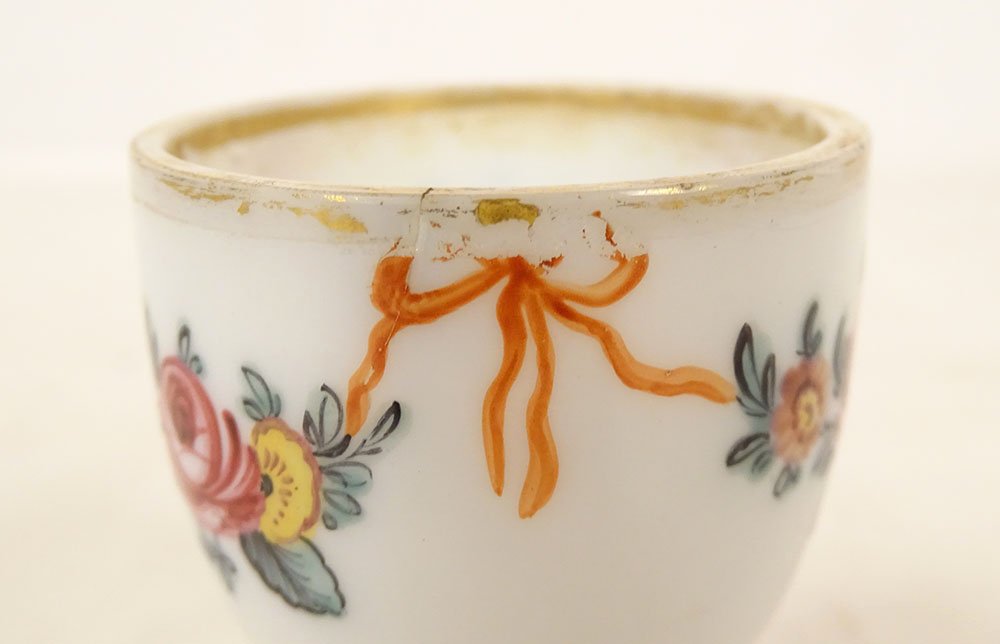 White Opaline Egg Cup With Garlands, Flowers, Bows, And Gilding, Charles X, 19th Century-photo-4