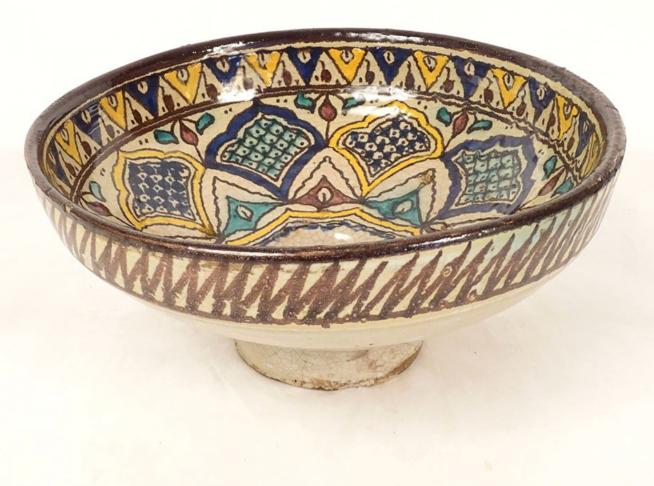 Plat coupe Mokhfia céramique polychrome Tortue Tronja Maroc Fès début XXè