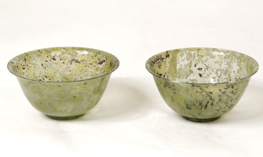 Paire petits bols jade néphrite Chine XIXème siècle