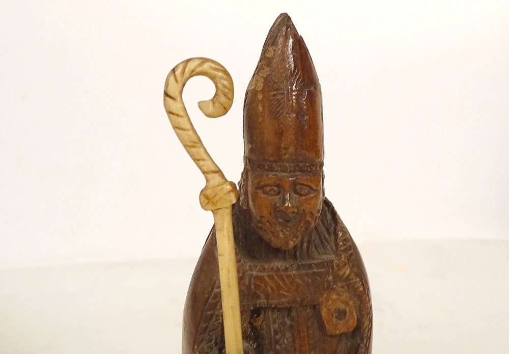 Small Wooden Sculpture Of A Saintly Bishop With A Crosier And Miter, 19th Century-photo-2