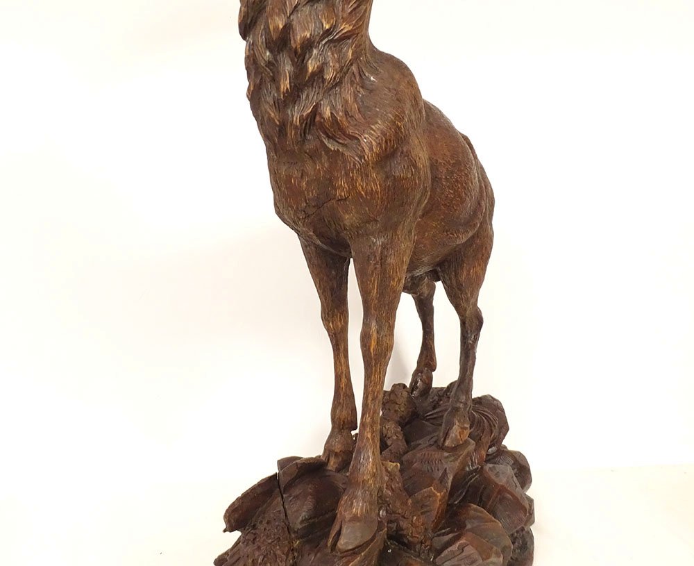 Large Black Forest Wood Carving Depicting A Chamois And A Ibex In The Alps, 19th Century-photo-3